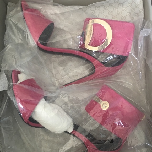 Gucci - Picture 2 of 8